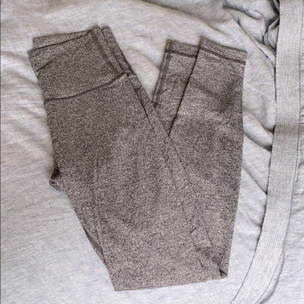 Full length grey lululemon leggings